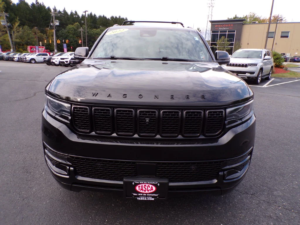 Used 2022 Black Jeep Series III image 3
