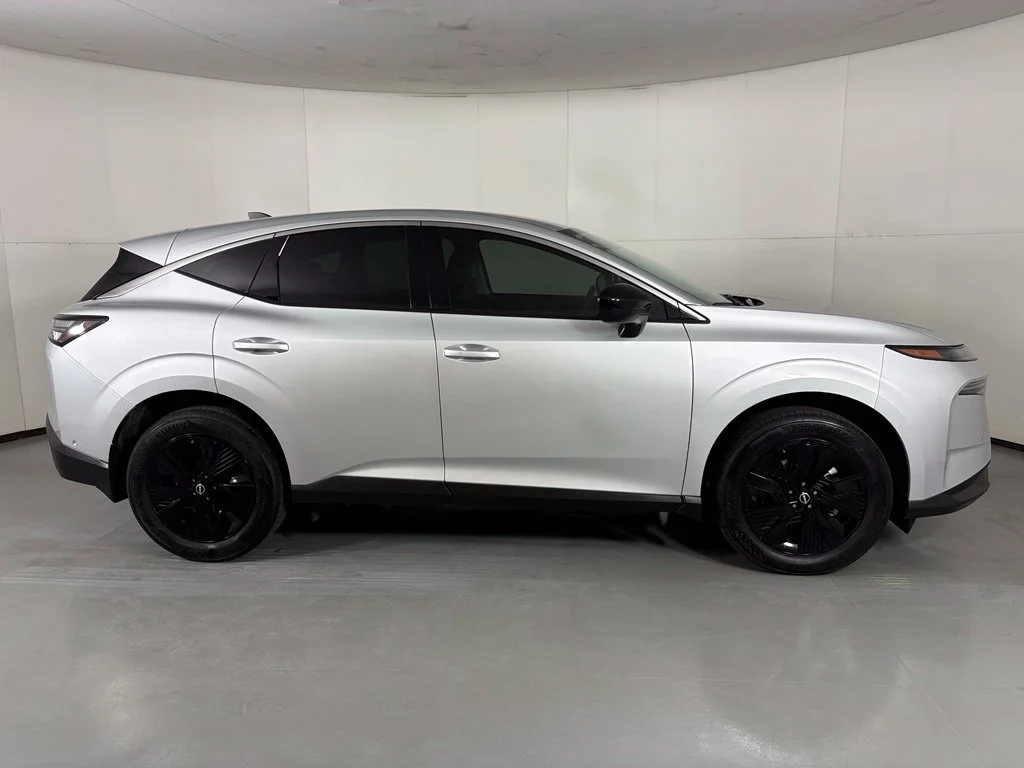 Used 2025 Silver Nissan SV image 9