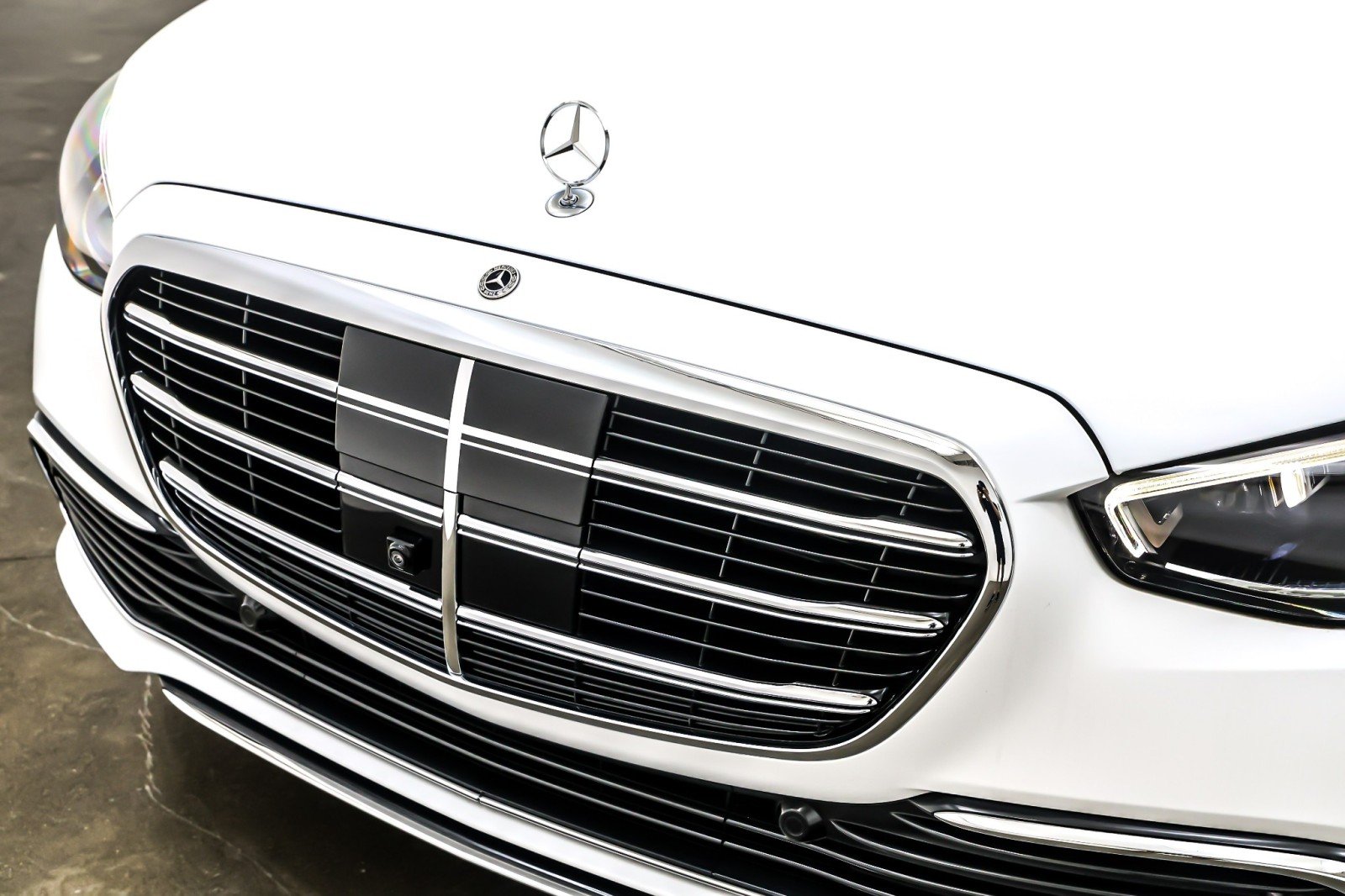 2025 Mercedes-Benz S-Class S 580 - Photo 13