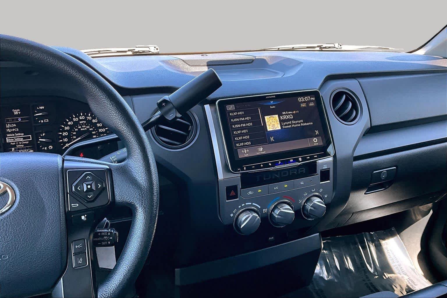 Used 2018 Super White Toyota SR image 6