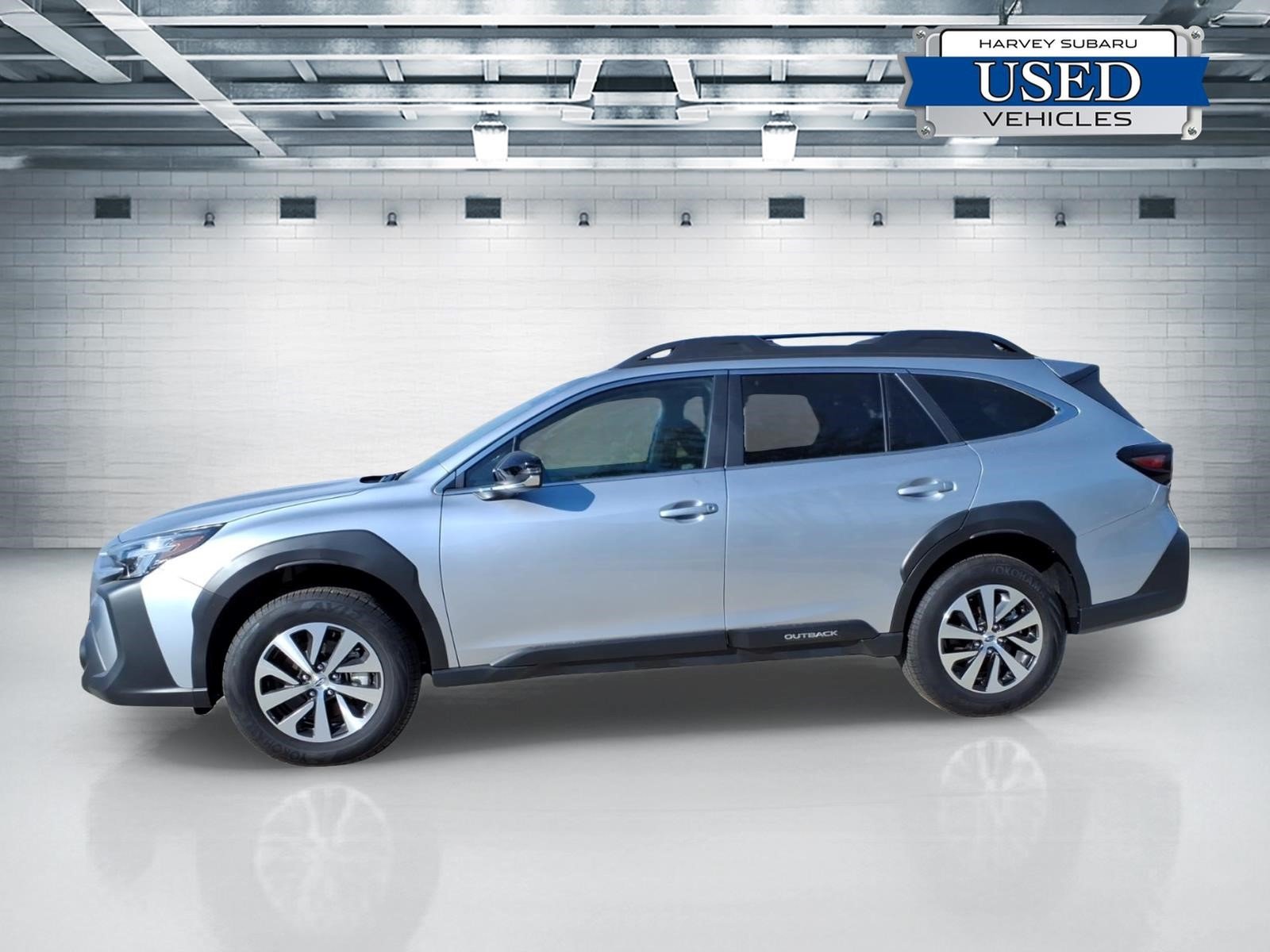 Used 2025 Ice Silver Metallic Subaru Premium image 2