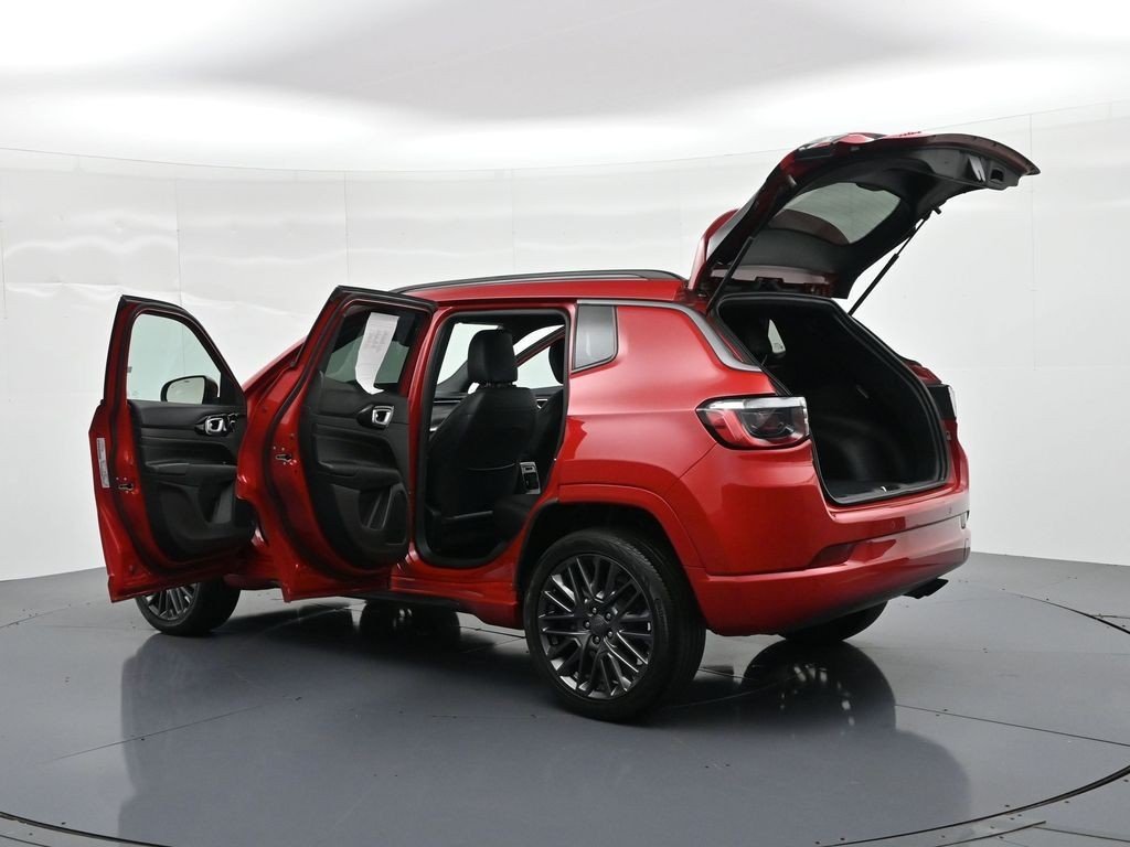 Used 2022 Red Line Jeep Limited image 25