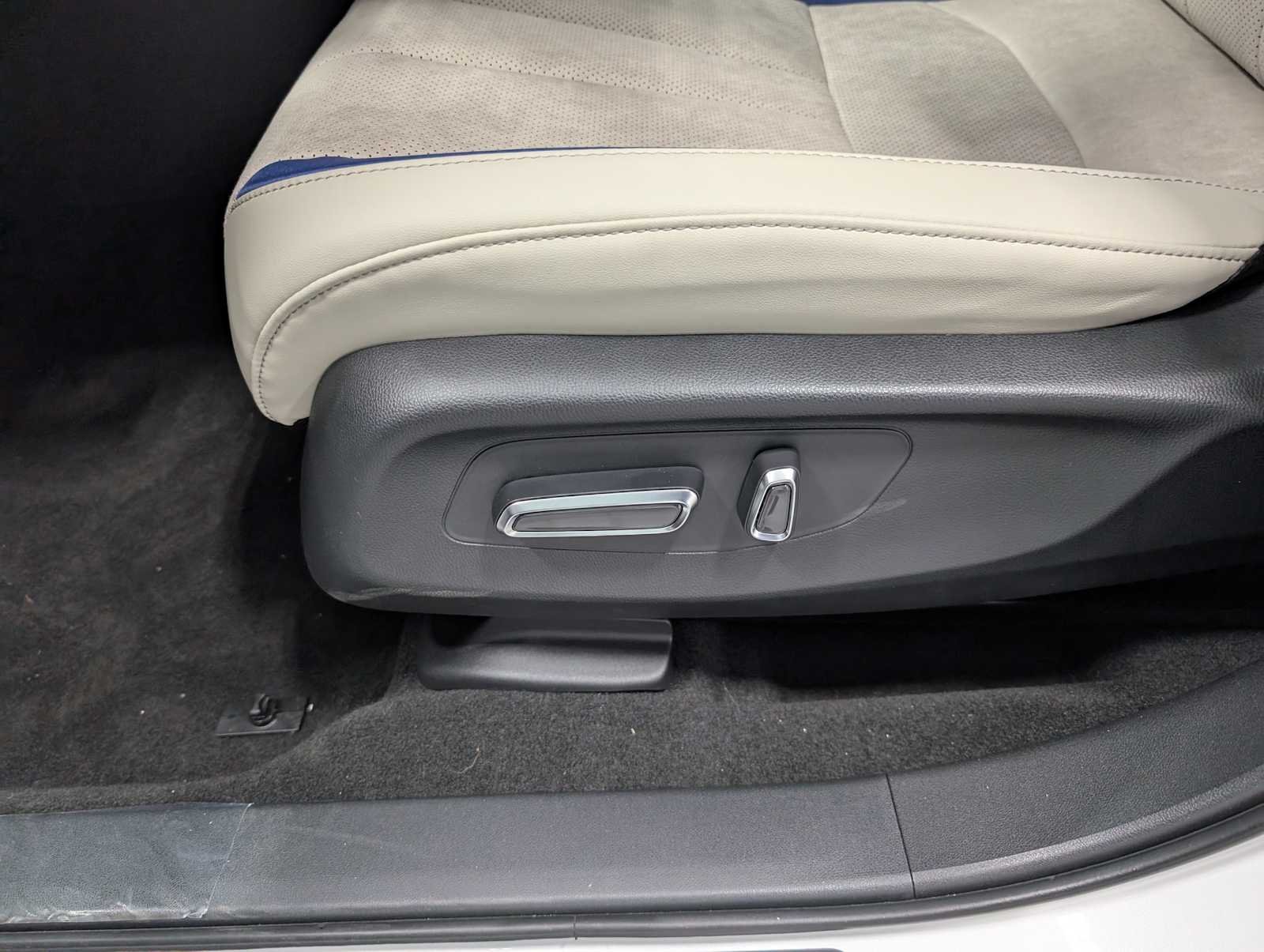 2025 Acura ADX A-Spec Package - Photo 35