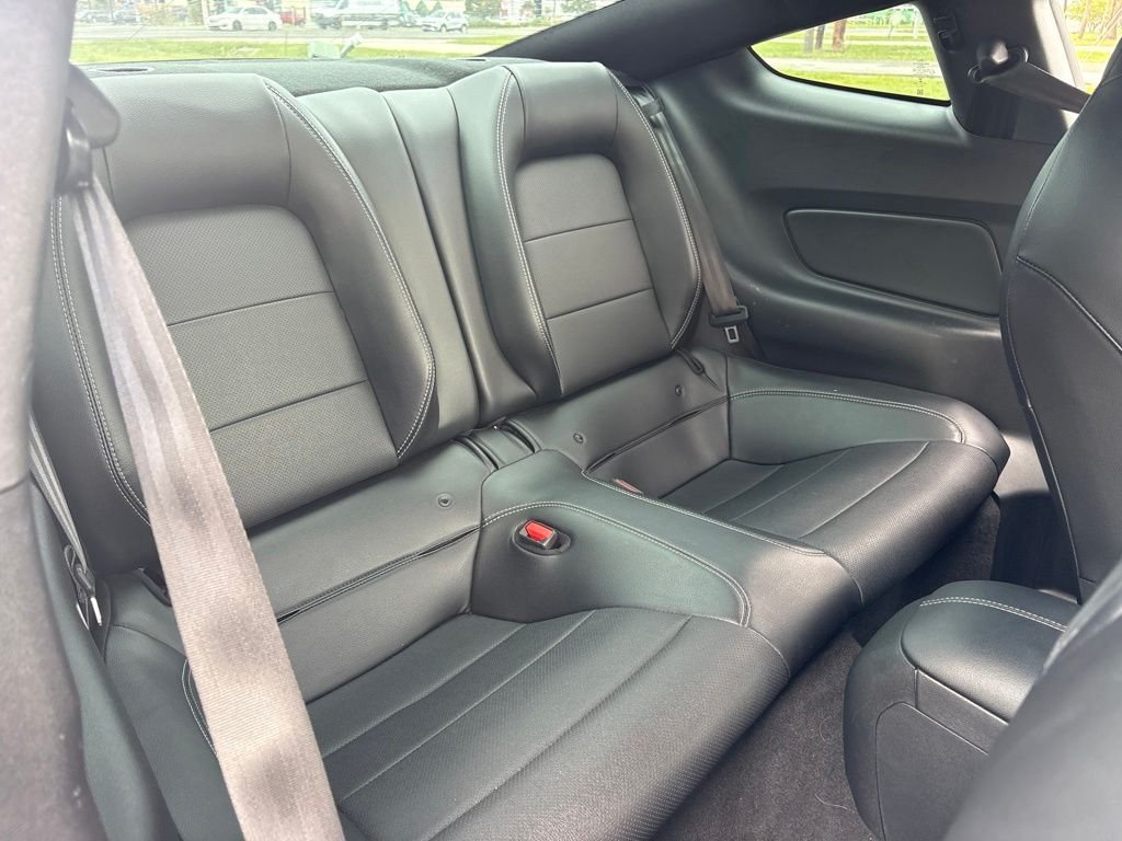 2021 Ford Mustang GT Premium - Photo 14