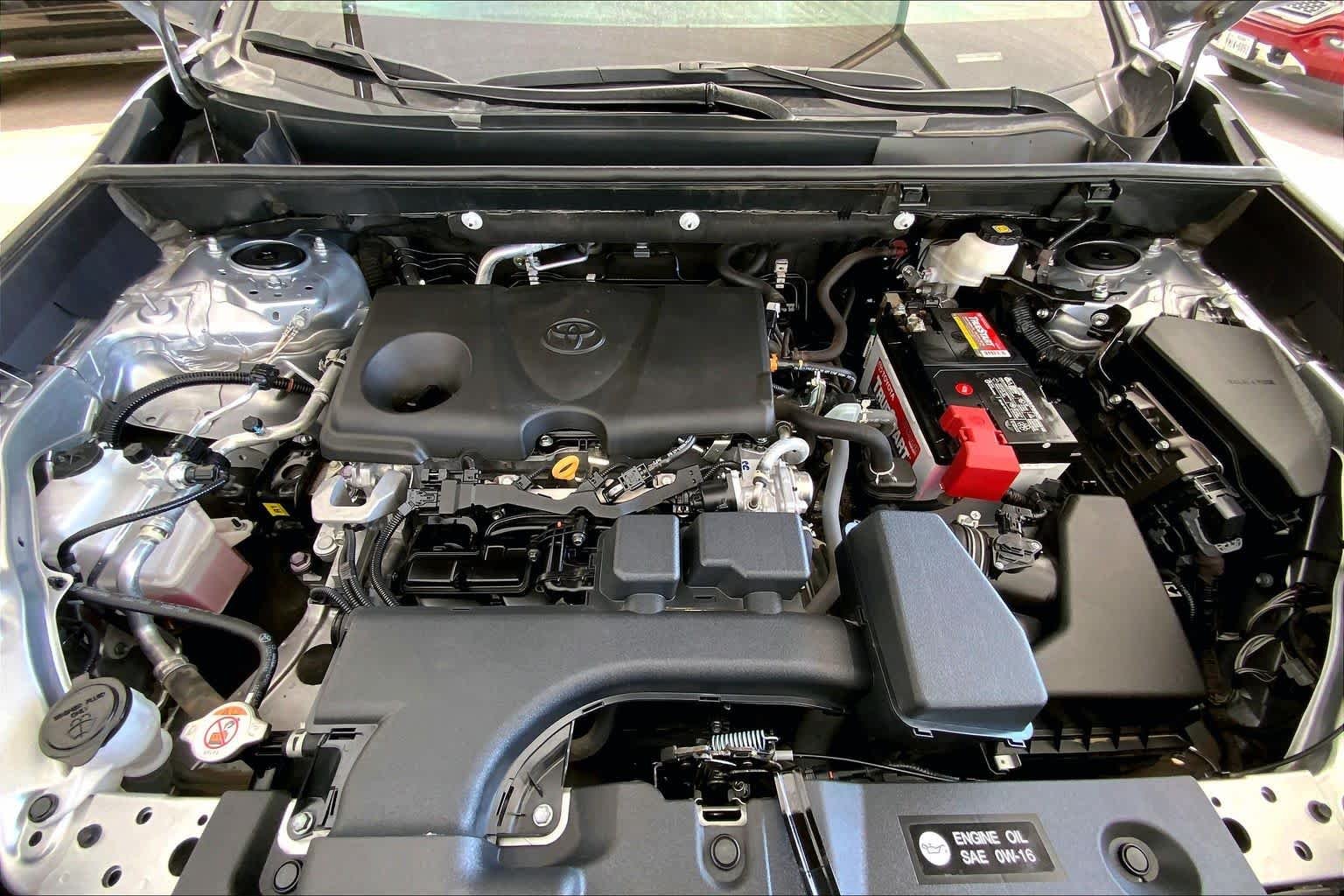 Used 2024 Silver Sky Metallic Toyota XLE Premium image 32