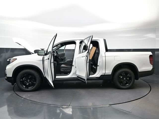 New 2026 Platinum White Pearl Honda Black Edition image 37