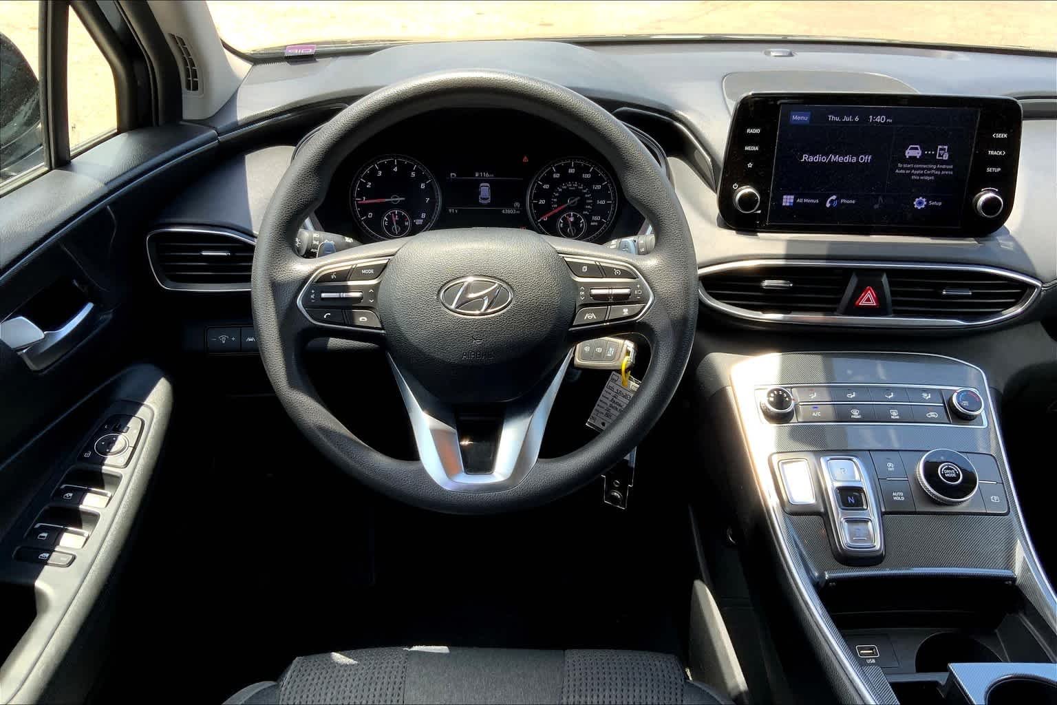 Used 2021 Twilight Black Hyundai SE image 6