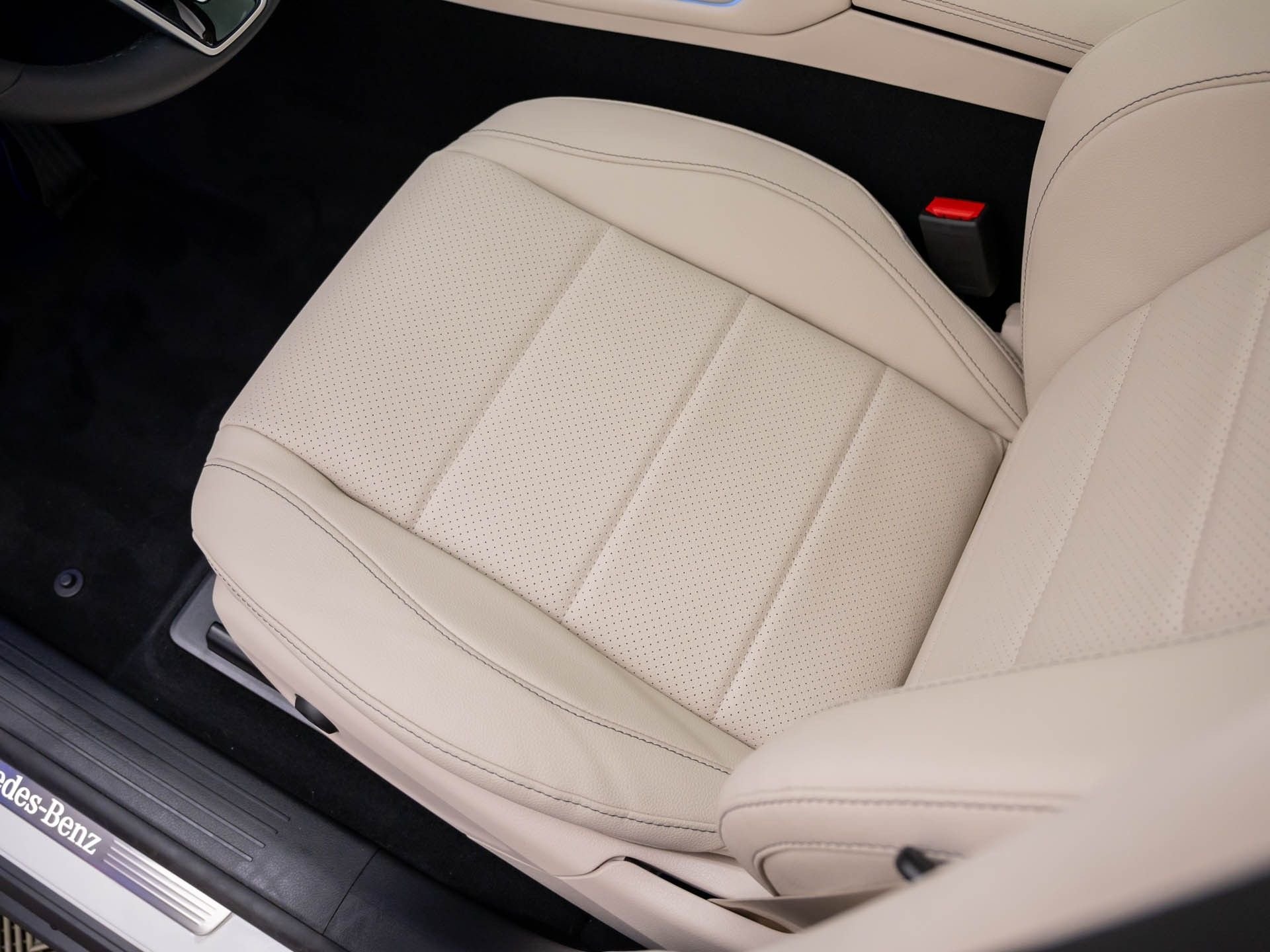 New 2026 Polar White Mercedes-Benz GLE 350 image 16