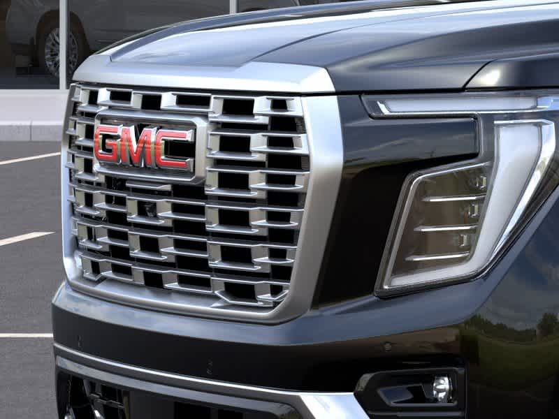 2026 GMC Yukon Denali - Photo 13