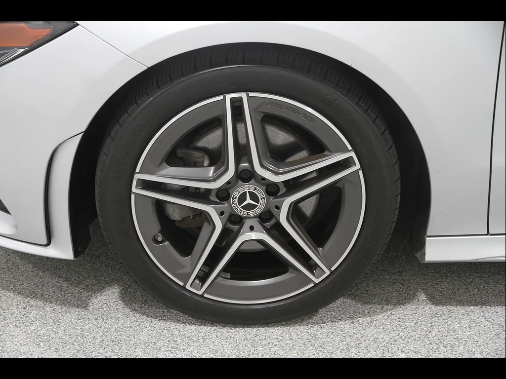 Used 2023 Iridium Silver Metallic Mercedes-Benz CLA 250 4MATIC® image 21