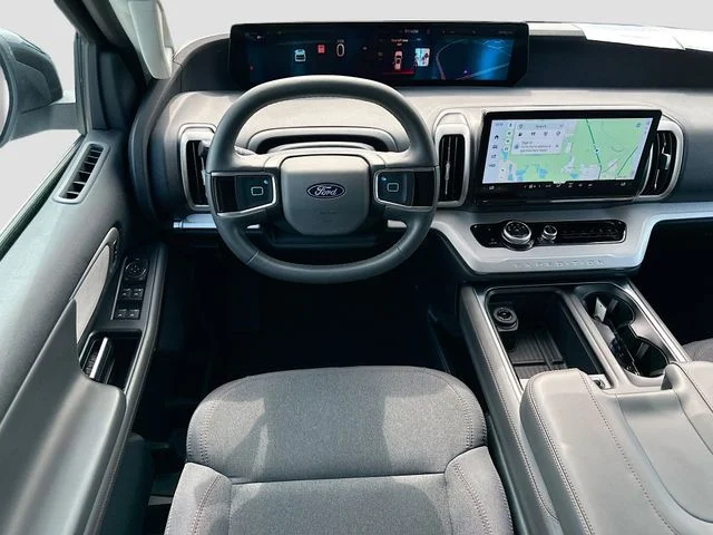 Used 2025 Silver Ford Active image 21
