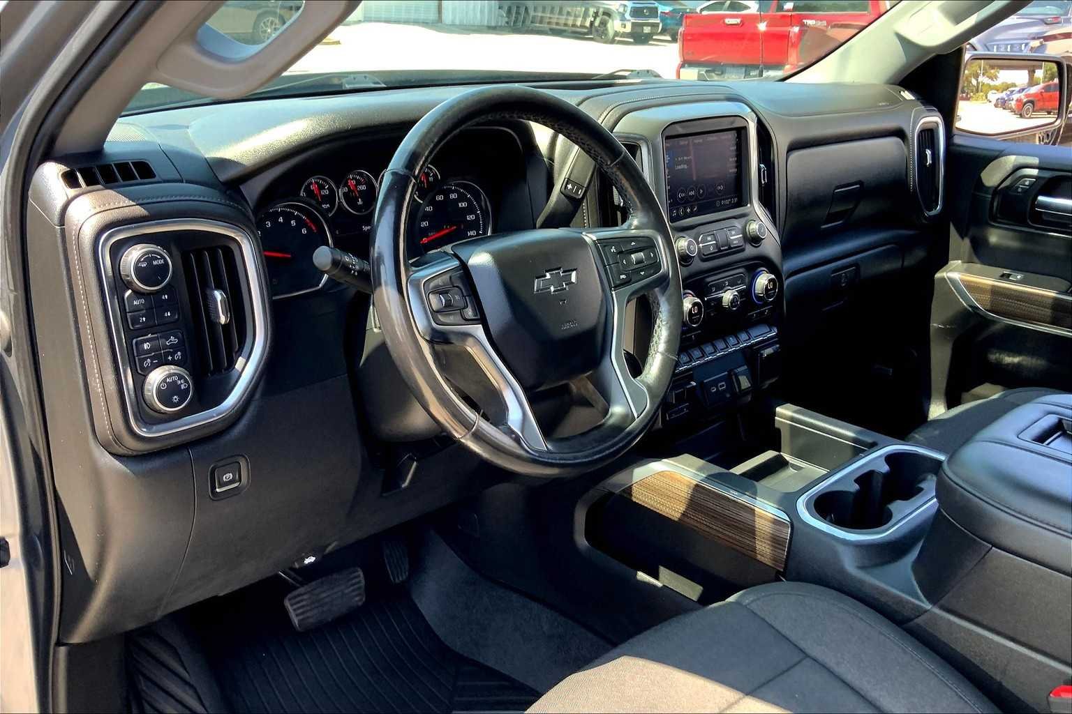 Used 2020 Satin Steel Metallic Chevrolet RST image 18