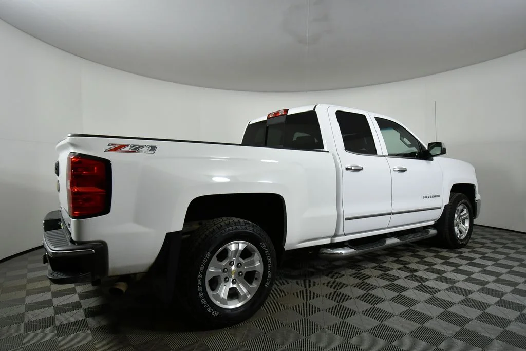 Used 2015 White Chevrolet LTZ image 10