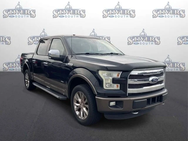 Used 2016  Ford Lariat image 1