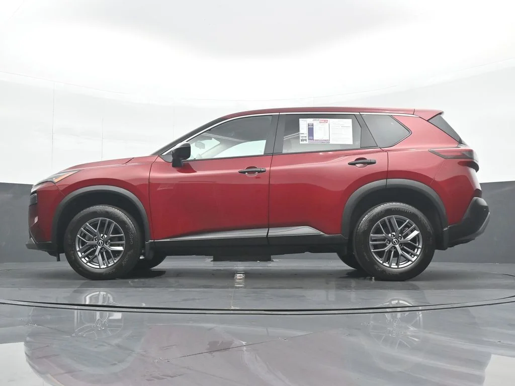 Used 2023 Red Nissan S image 35