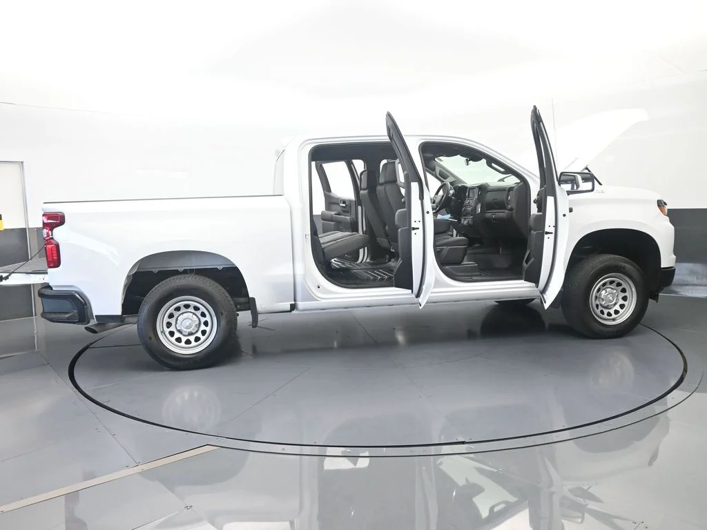 Used 2026 Summit White Chevrolet WT image 65