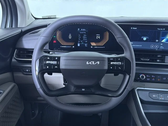 New 2027 IVORY SILVER Kia LXS image 13