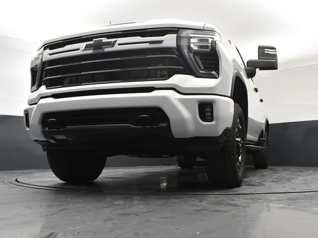 Used 2024 White Chevrolet LT image 20