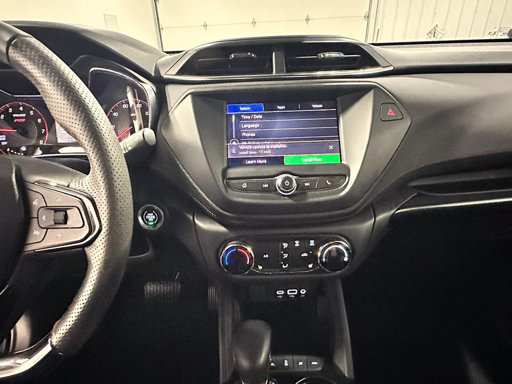 Used 2022 SATIN STEEL METALLIC Chevrolet RS image 31