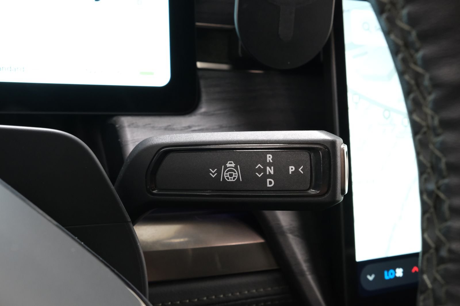 Used 2023 Midnight Rivian Adventure image 18