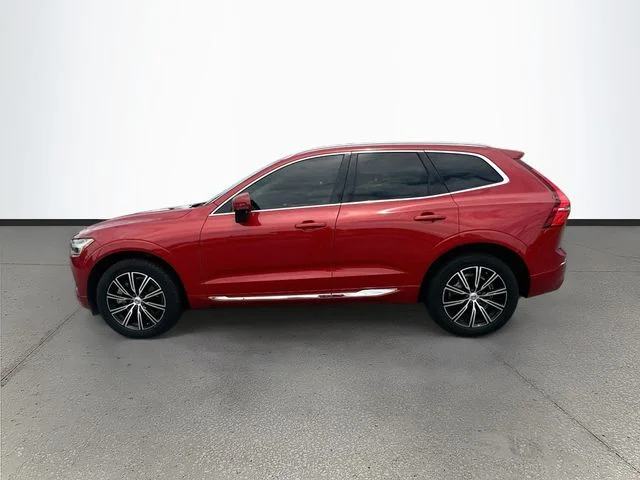 Used 2021  Volvo T6 Inscription image 4