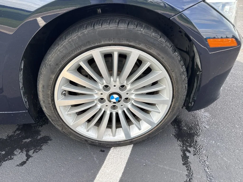 Used 2015 Blue BMW 328i xDrive image 17