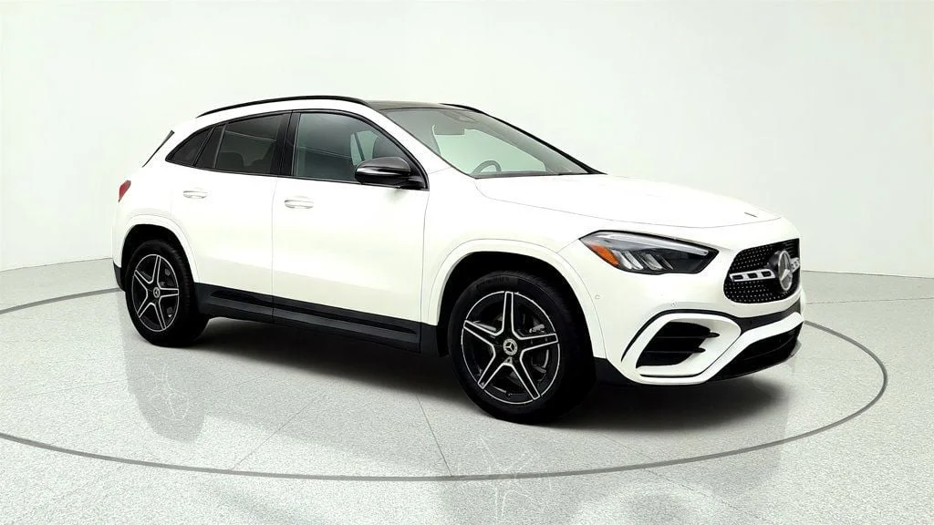 Used 2025 Polar White Mercedes-Benz GLA 250 4MATIC SUV w/ AMG® Night Pkg & Burmester Audio image 3