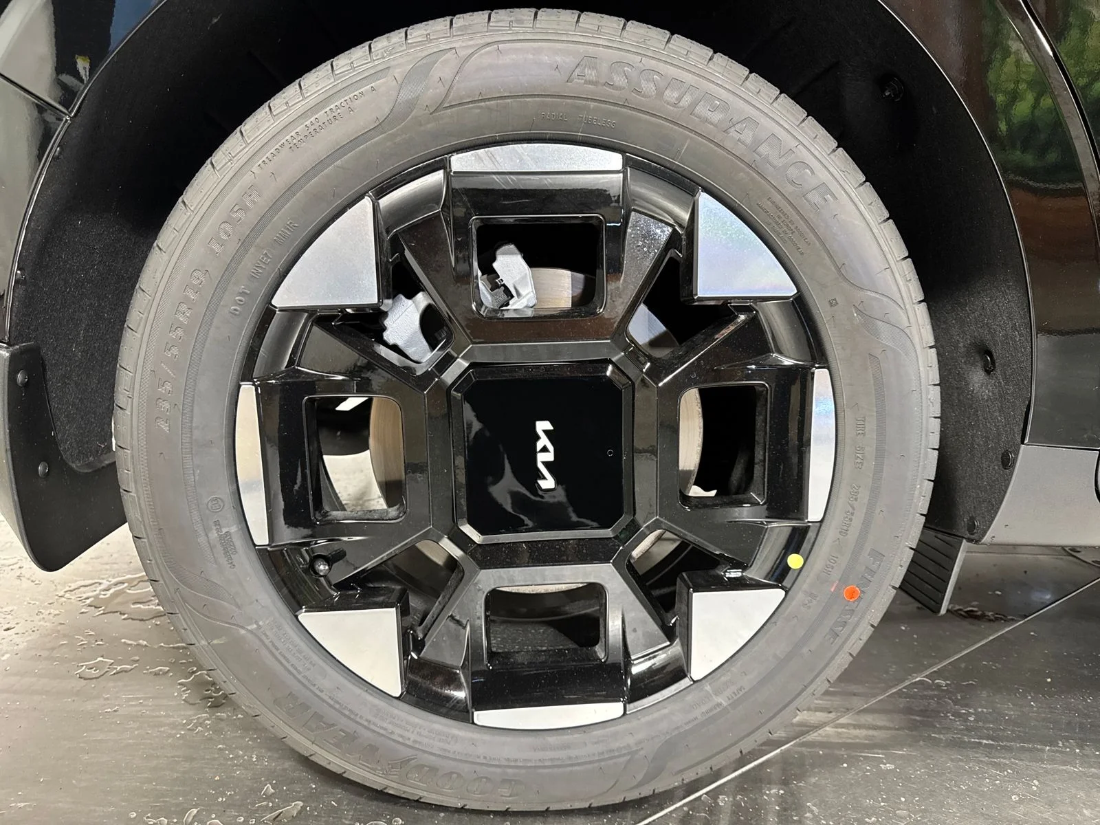 New 2026 Aurora Black Kia EX image 13