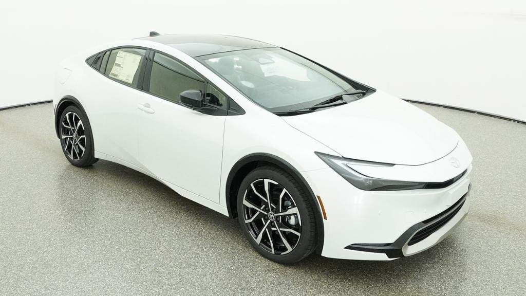 New 2026 Wind Chill Pearl Toyota XSE image 5