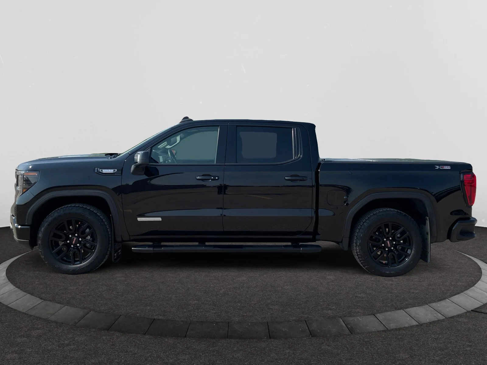 Used 2024 Black GMC Elevation Crew Cab image 2
