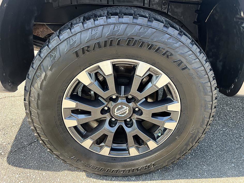 Used 2019 Brilliant Silver Metallic Nissan PRO-4X image 11