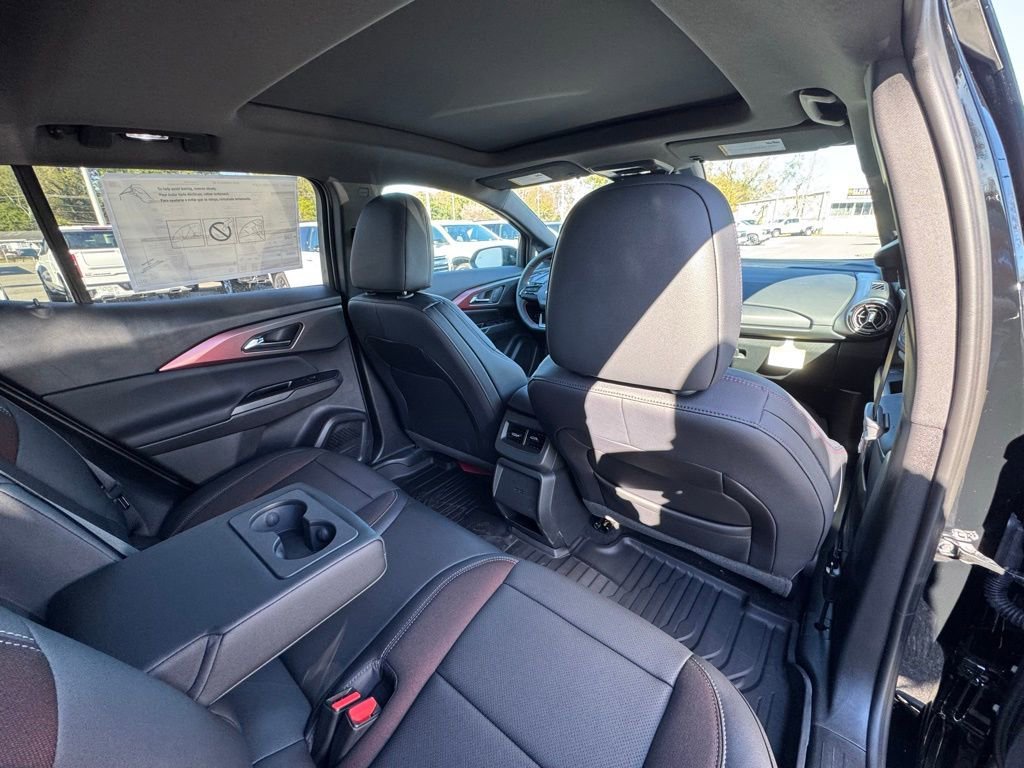 2026 Chevrolet Equinox EV RS - Photo 25