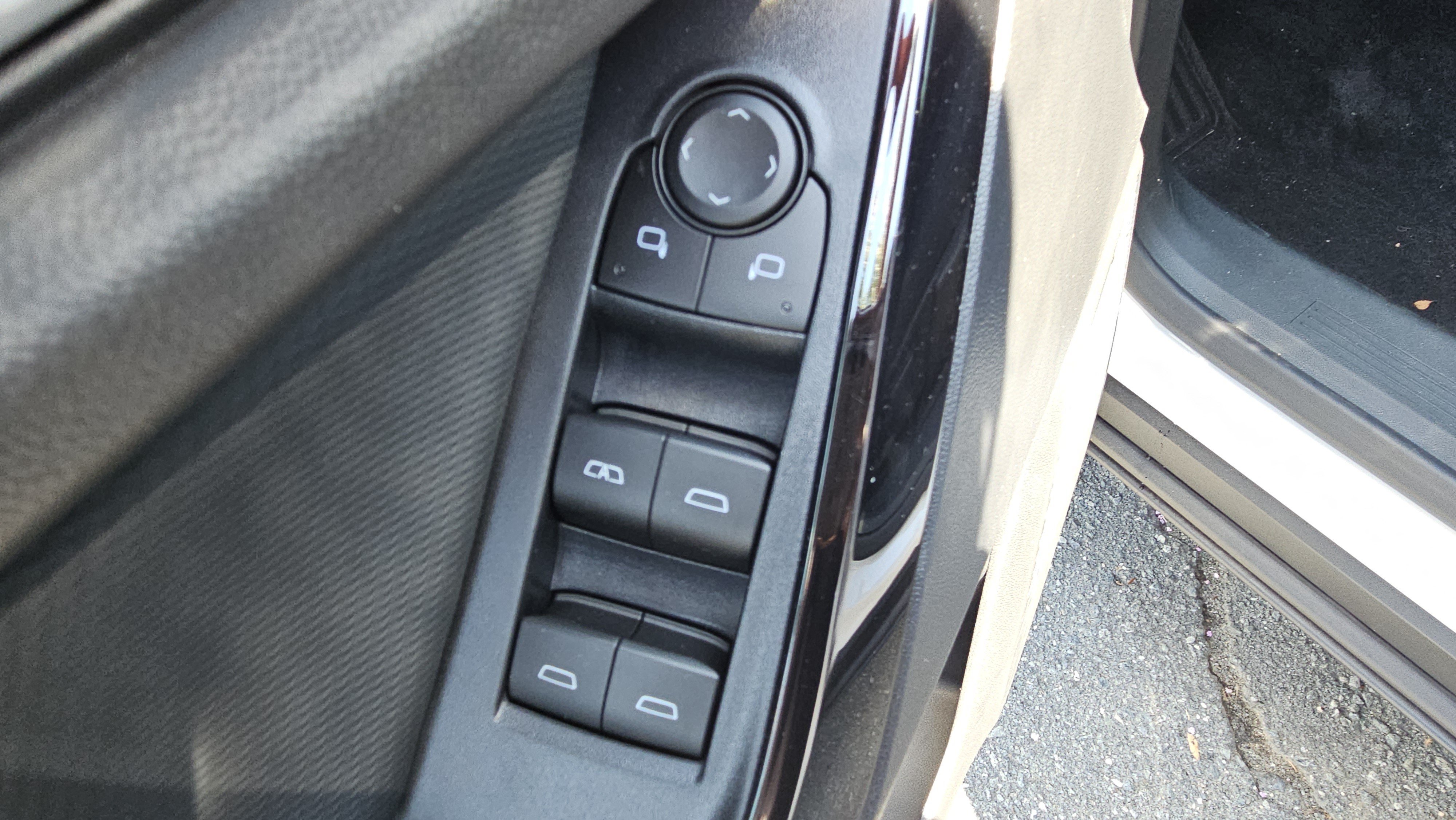 2026 Chevrolet Equinox LT - Photo 14