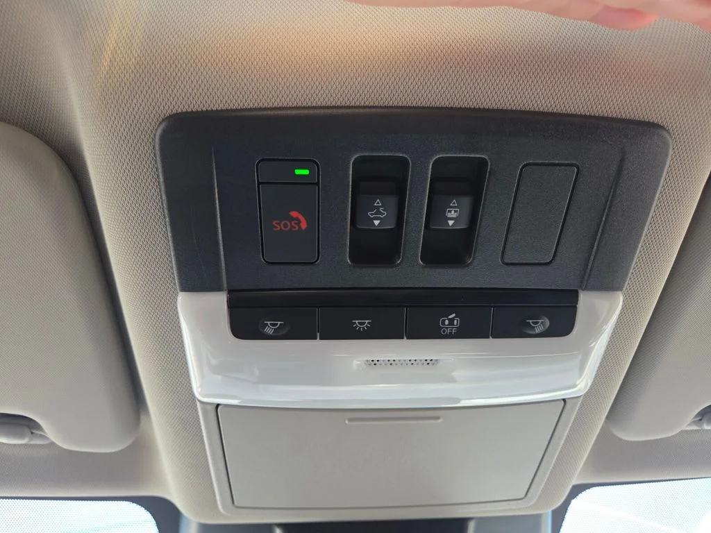 Certified Used 2026 White Nissan Platinum image 21