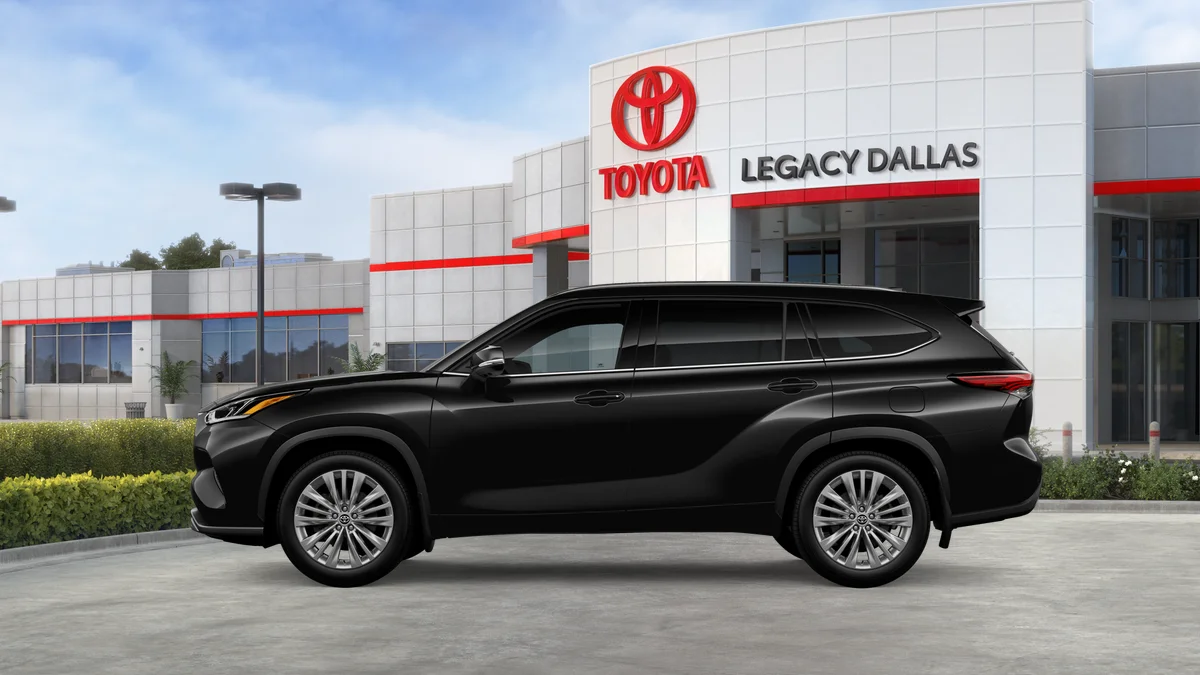 New 2026 Midnight Black Metallic Toyota Platinum image 38