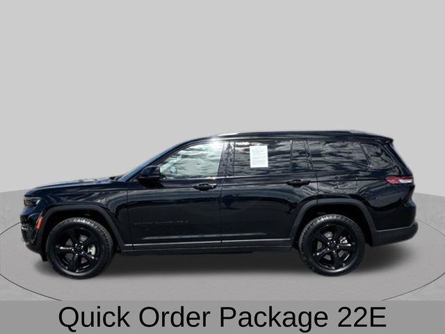 Certified Used 2022 Black Jeep Limited image 3