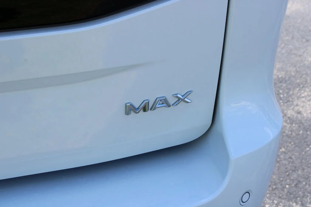 New 2027 Star White Metallic Tri-Coat Ford MAX Active image 11