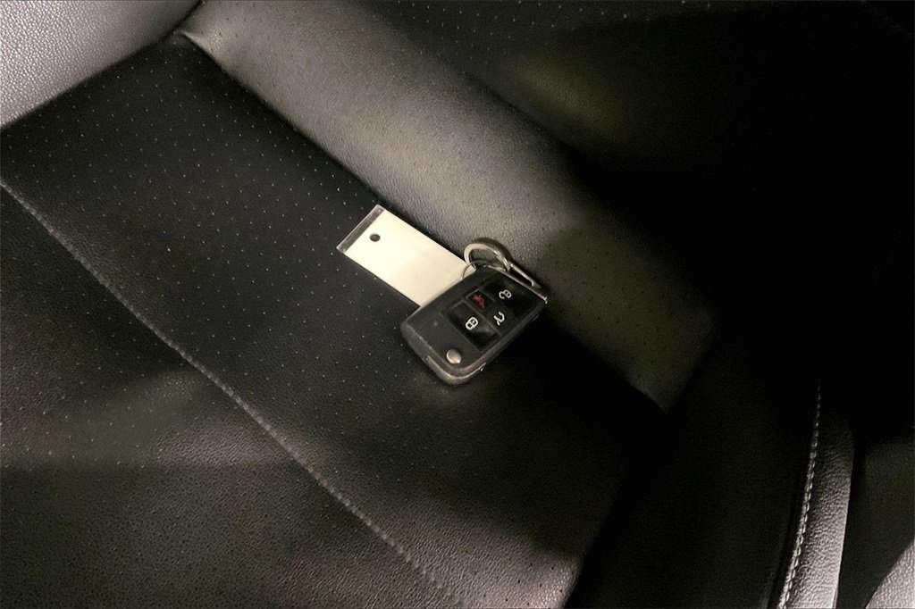 2020 VOLKSWAGEN TIGUAN - Image 10