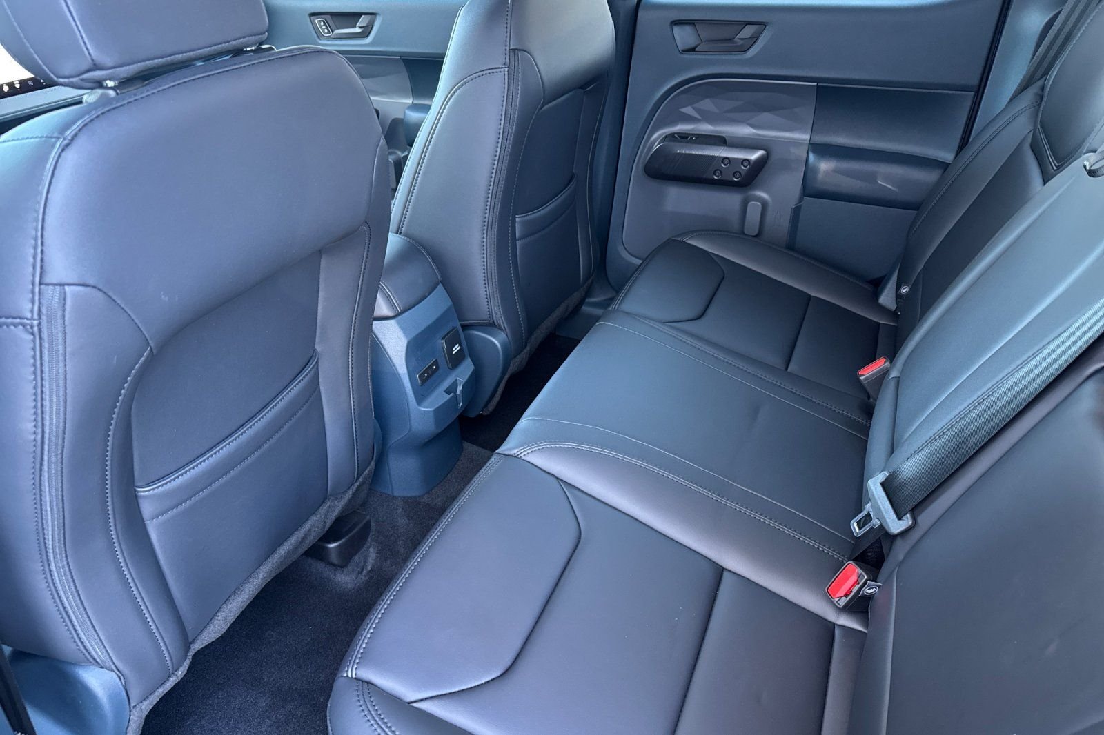 2025 Ford Maverick Lariat - Photo 11