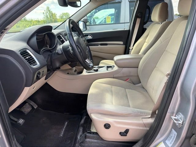 Used 2017 Gray Dodge SXT image 4
