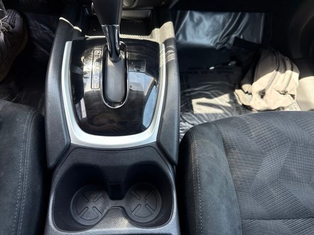 Used 2016 White Nissan S image 14