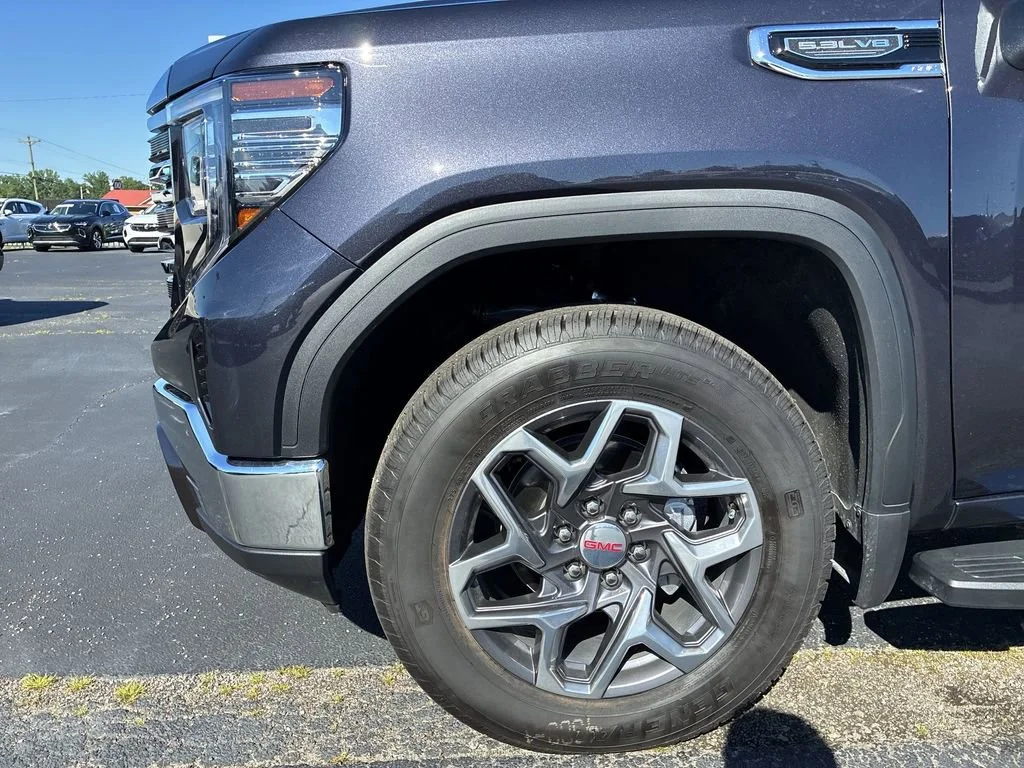 Used 2025 Titanium Rush Metallic GMC SLT image 10