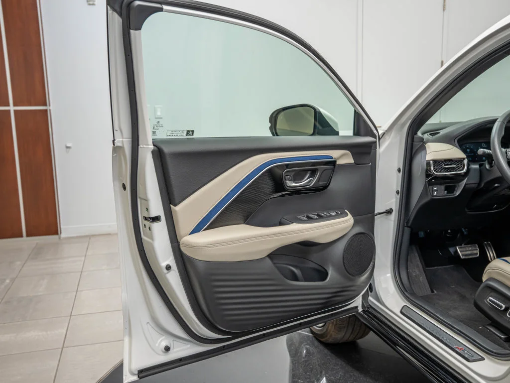 Used 2026 Platinum White Pearl Acura A-Spec Package image 28