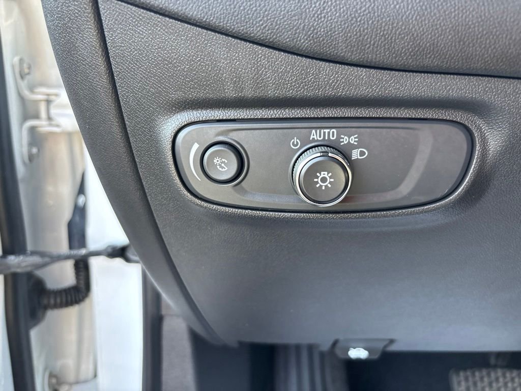 Used 2021 White Chevrolet LS image 20