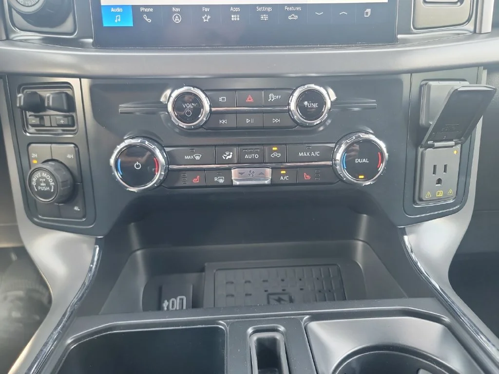 New 2026 Blue Ford XLT image 20