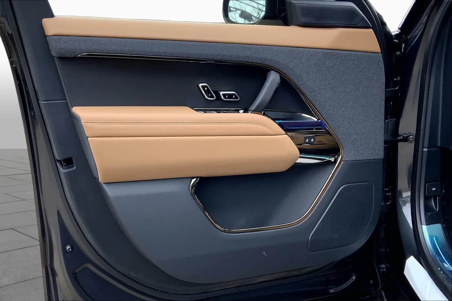 2026 Land Rover Range Rover Sport SE - Photo 11