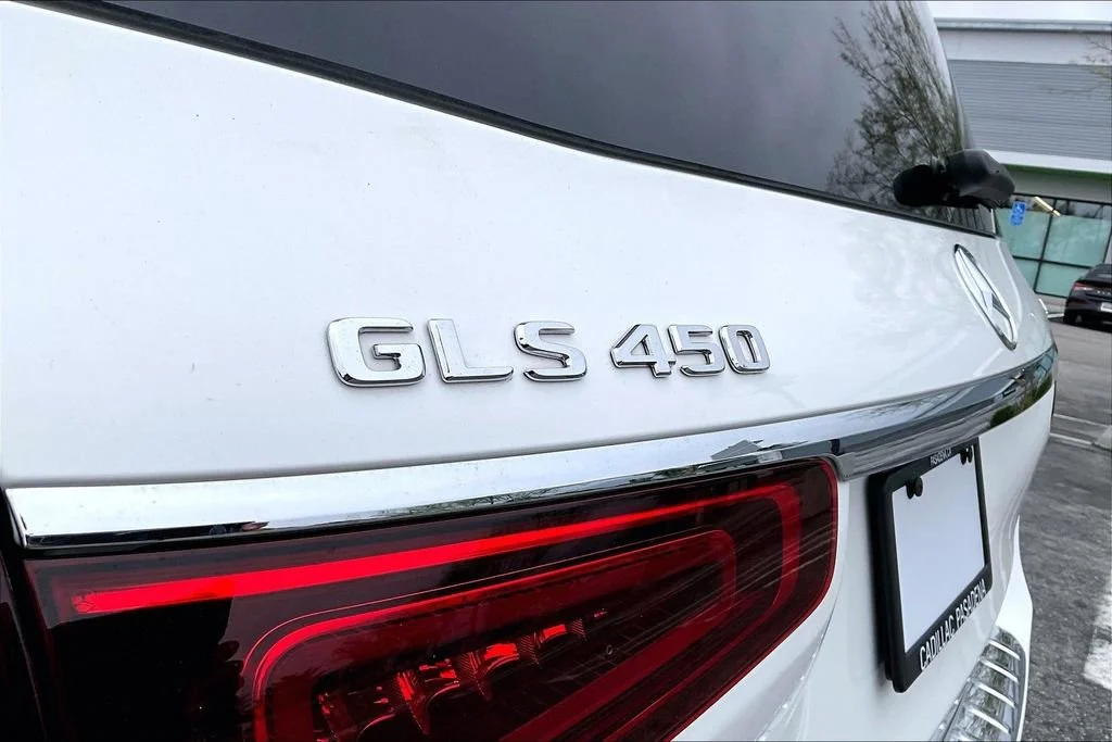 Used 2023  Mercedes-Benz GLS 450 image 31