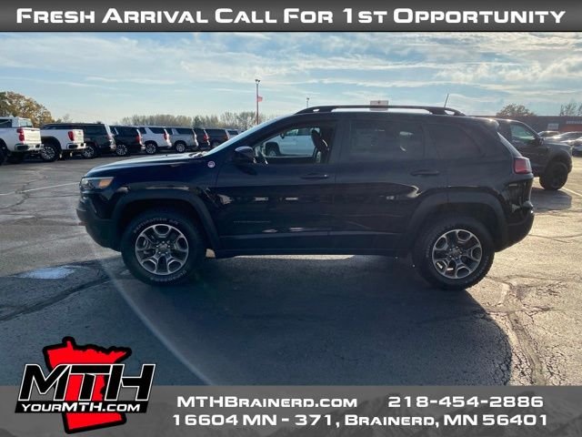 2022 Jeep Cherokee Trailhawk photo 4