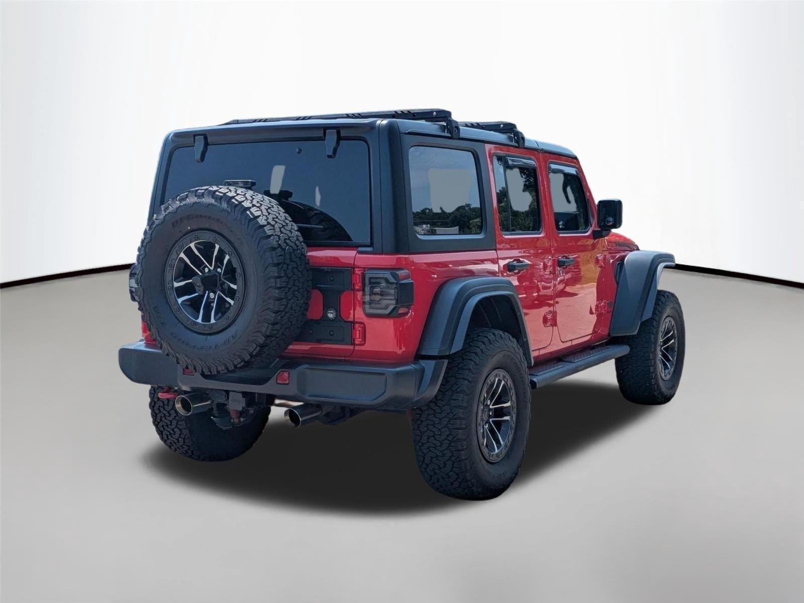 Used 2024 Firecracker Red Clearcoat Jeep Rubicon image 5
