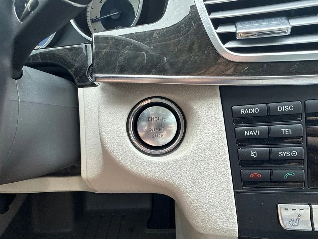 Used 2014  Mercedes-Benz E 250 image 26